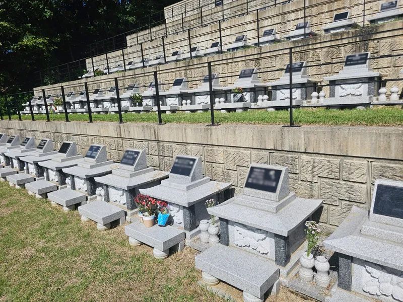 분당추모공원 다층 테라스 봉안묘 단지 전경